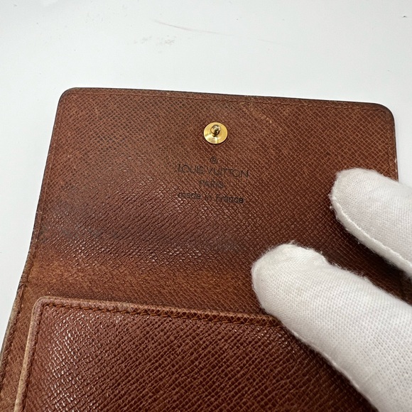 GUC Louis Vuitton Monogram Bifold Wallet - Picture 5 of 8